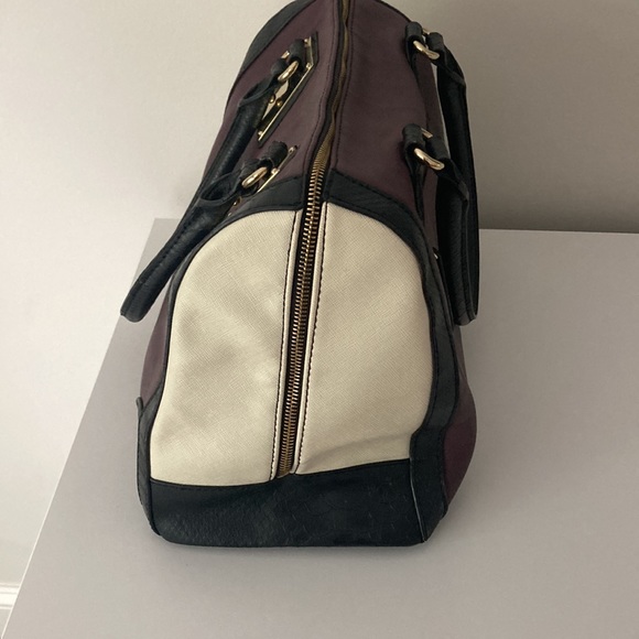 Purse - Picture 4 of 7